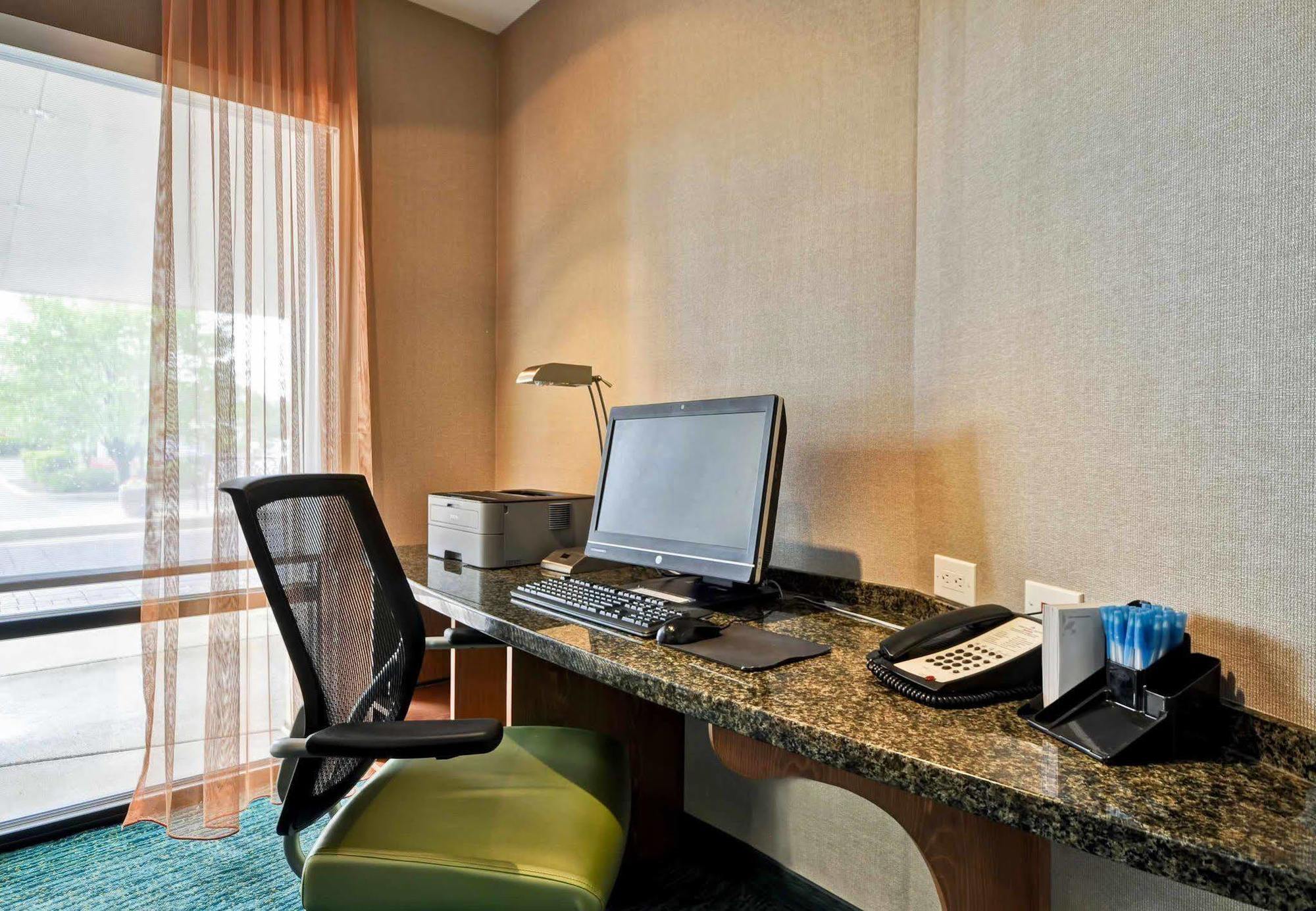 Springhill Suites Lexington Near The University Of Kentucky Bagian luar foto