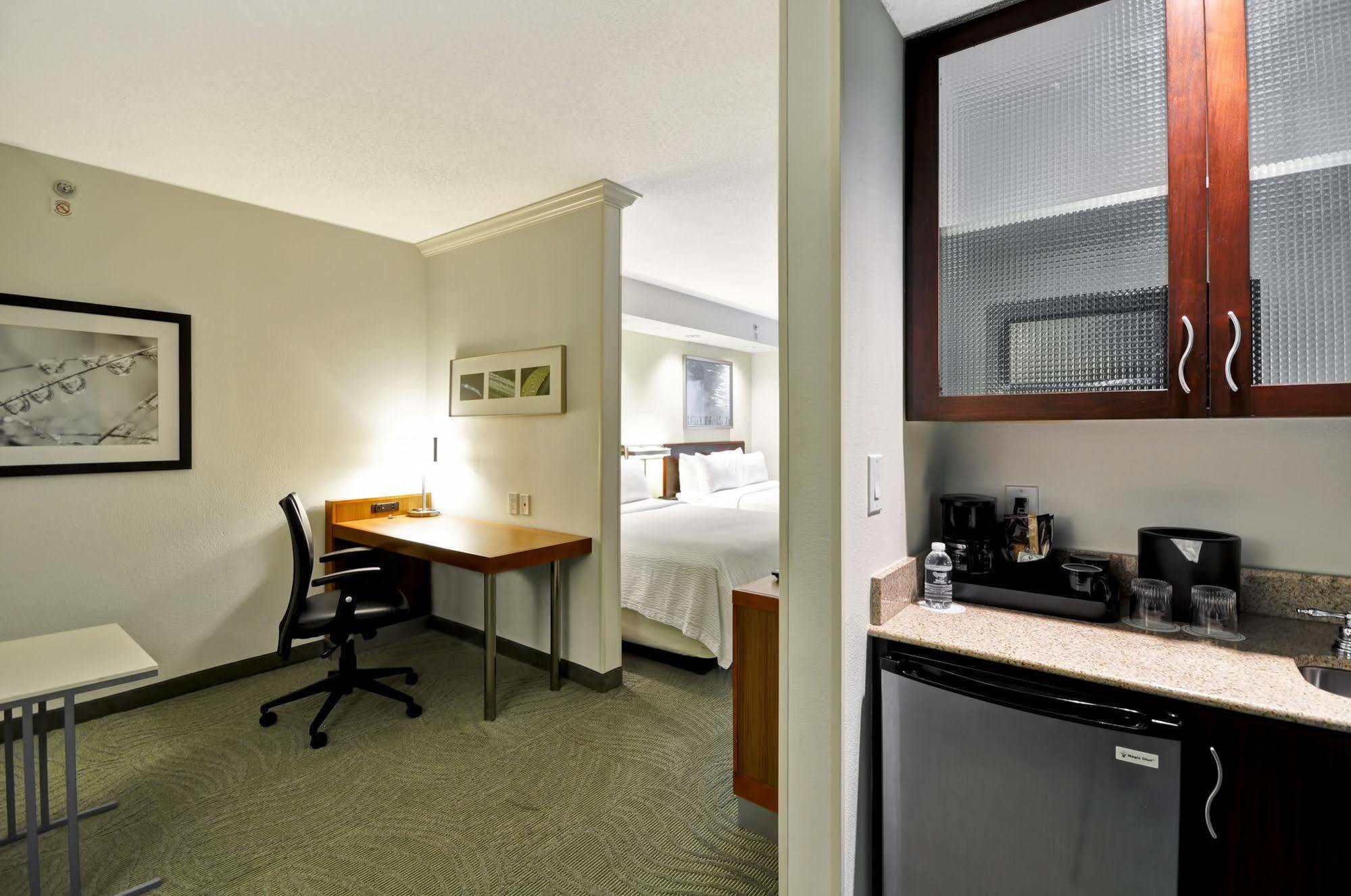 Springhill Suites Lexington Near The University Of Kentucky Bagian luar foto